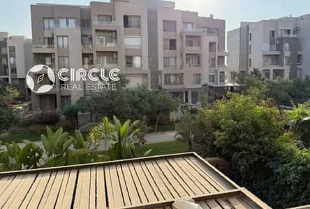 شقة ٢٠٠م بالدور الأول تشطيب كامل بالمطبخ والتكييفات للبيع في كمبوند VGK التجمع الخامس 5th Settlement القاهرة الجديدة New Cairo