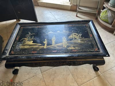 Chinese table and paravan
