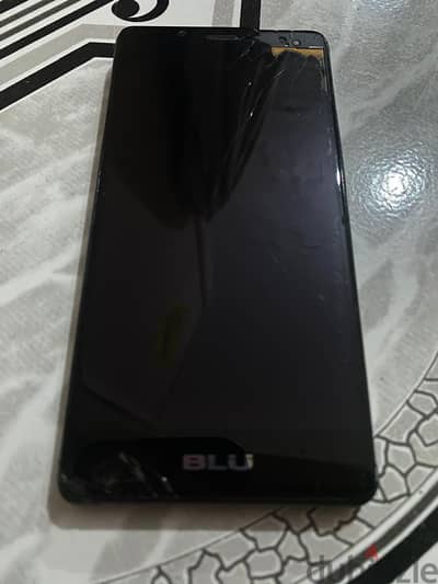 للبيع موبايل Blu R 1 HD اصلي وارد امريكا يحتاج صيانة
