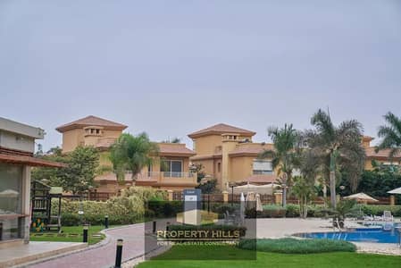5 Bedrooms 255 sq.M Twinhouse for sale 23,700,000 EGP in Royal City Compound, Sheikh Zayed