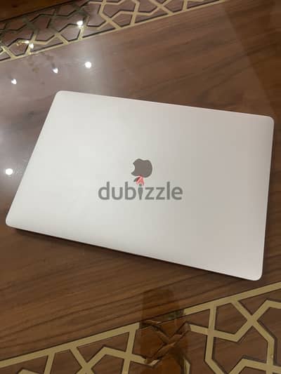 MacBook pro 2019