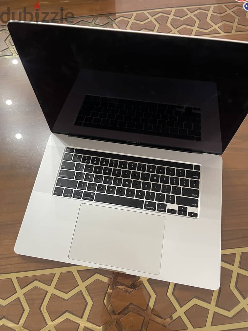 MacBook pro 2019 3