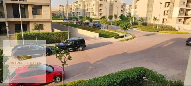 Apartment for sale 167 sq m finished in Fifth Square Compound Al Marasem New Cairo Fifth Settlement 3 bedrooms lowest down payment
