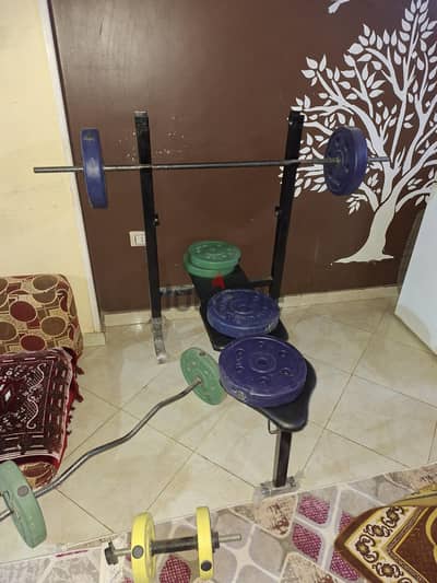 للبيع معدات جيم منزلية شبه جديدة – استخدام أقل من شهر