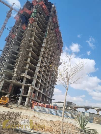 مكتب اداري مميز للبيع امام محطة المونوريل مباشرةً في Podia Tower امام مسجد مصر , العاصمة الادارية الجديدة