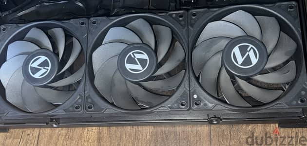 Lian Li reverse blade fans