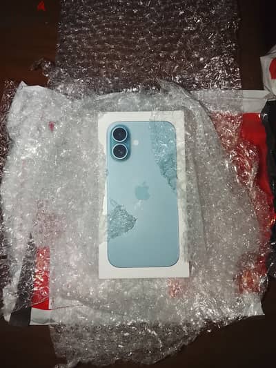 iPhone 16 teal لسه ف الضمان