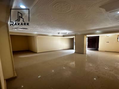 200m Office Ground Floor with Private Entrance for Rent in Sheraton Residences