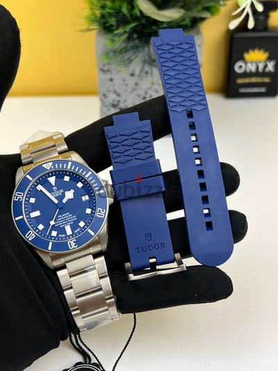 Swiss Tudor Black Bay، Pelagos Super Clone