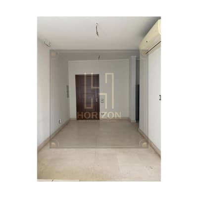 اقل سعر ستوديو نص مفروش ايجار فيلدج جيت بالم هيلز التجمع الخامس studio rent village gate