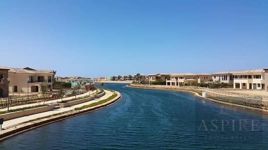 توين هاوس مفروشة بالكامل للبيع في مراسي فيرونا