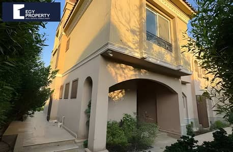 Villa For Sale Ready To Move Prime Location With Installments Till 2029 In District 5 - New Cairo