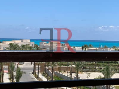 شاليهللإيجار مفروش بالكامل بإطلالة على البحر متاح للعائلات في مارينا ريزيدنس بالساحل الشمالي