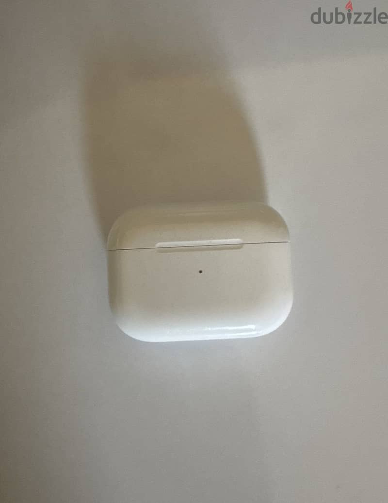 AirPods pro ( first generation ) 2