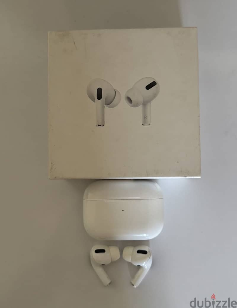 AirPods pro ( first generation ) 4