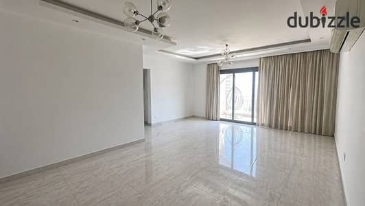 شقه لقطه في تاج سيتي 3غرف بالمطبخ وتكيفات