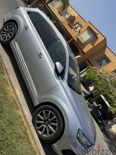 Audi q7 2019 s-line