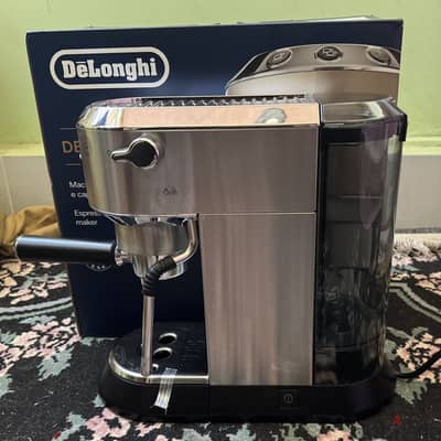 Delonghi dedica Ec885m ماكينه اسبرسو