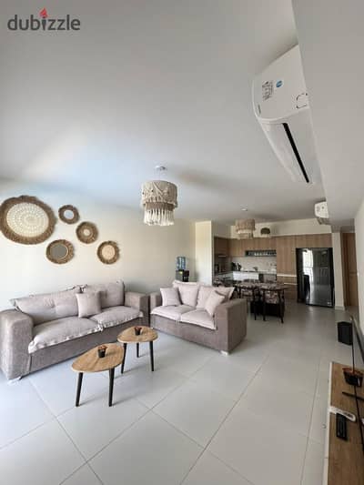 شاليه مفروش للإيجار في مراسي - مارينا 2 Marassi Marina 2 - North coast   موقع مميز جدا على حمام سباحة