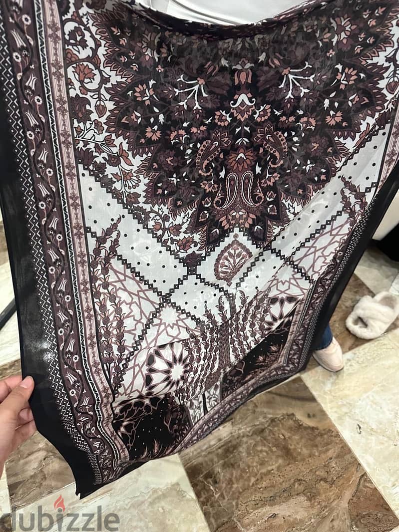 Emma Scarf 2