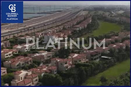 Standalone villa, 1000 sq m (V2), for sale in Alex West Compound, Antoniadis area.