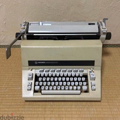 Hermes typewriter آله كاتبة هرمز