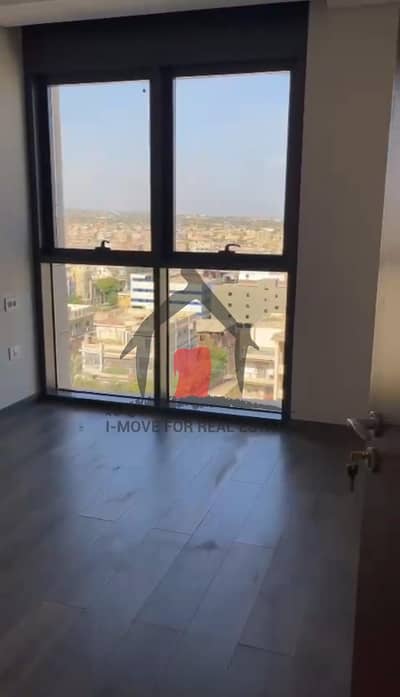 شقة للايجار في زد وست بالمطبخ و تكييفات