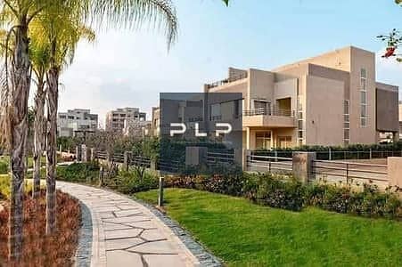 Lowest-priced twin house for sale in Fifth Square Compound, Fifth Settlement; ready to move price negotiable for a quick sale.