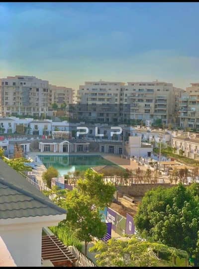 اي فيلا روف استلام فوري برايم لوكيشنه باقل سعر في السوق لسرعه البيع في كمبوند ماونتن فيو اي سيتي