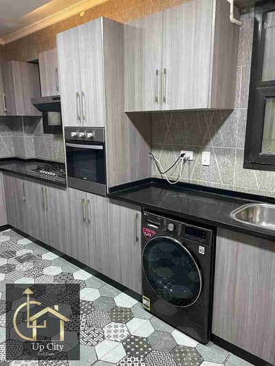 Duplex for Rent in Eastown semi furnished with appliances
