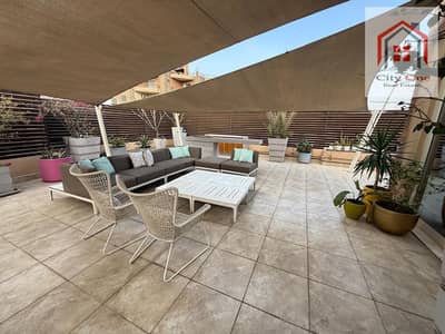 Penthouse duplex 261m + terrace 150m for sale price in nice compound in sarayat elmmadi