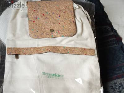 شنطة رياضية - تدريب جيم رحلات جديدة من schneider