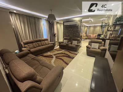 للبيع بسعر قابل للتفاوض شقه 150م ريسيل بالفرش في تاج سيتي بتقسيمه مميزه  land scape open view جاهزه للسكن