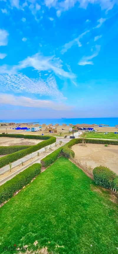 Frist line private villa 5 room in aquaruos resort