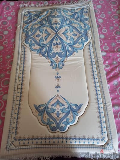 اتنين سجادة صلاة
