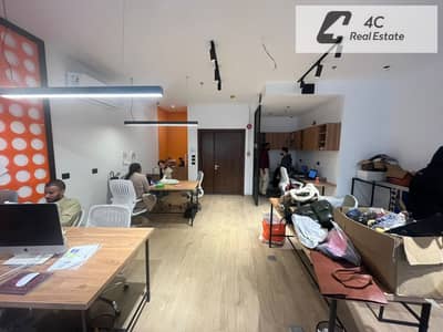 مكتب بأقل سعر في الماركت تشطيب كامل لوكيشن مميز 79 متر في District 5 التجمع الخامس بالقرب من الجامعة الأمريكية وشارع التسعين للإيجار مكتب بأقل سعر في الماركت تشطيب كامل لوكيشن مميز 79 متر في District 5 التجمع الخامس بالقرب من الجامعة الأمريكية وشارع التسعين للإيجار