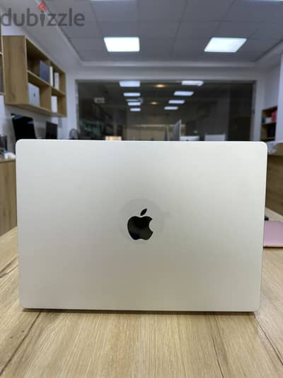  MacBook M4 pro 16 inch  (24GB - 500GB )