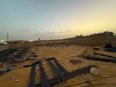 مصنع للبيع بالتجمع الخامس المنطقه الصناعيه 1100 متر الارض