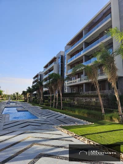 Ground floor apartment with garden, 120 sq m, immediate occupancy, bargain price in Patio Oro La Vista, Golden Square - Fifth Settlement - open view