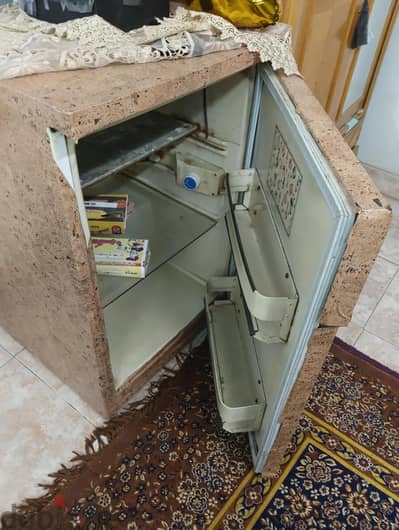 تلاجه صغيره