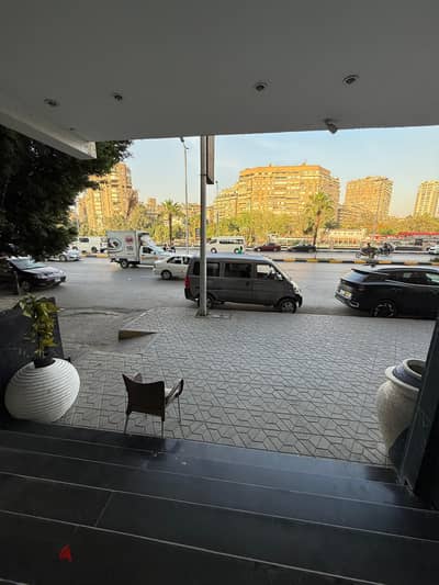 لقطة على النيل مباشره فى قلب العجوزه مسطح إدارى للبيع