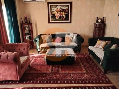 شقةمميزه للبيع بالمعراج العلوي 160م متشطبه