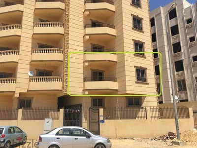 شقة للبيع باللوتس الجنوبى خلف محطة موبيل اللوتس