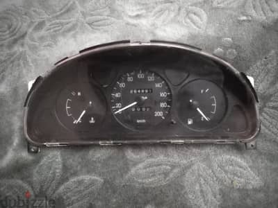 لوحة عدادات دايو لانوس