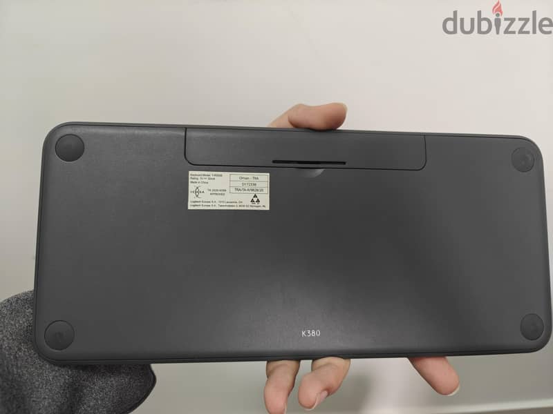 Wireless keyboard (Logitech K380) 1