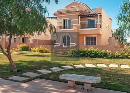 فيلا استاند اللون استلام فوري بسعر لقطه لسرعه البيع في كمبوند هايد بارك القاهره الجديده