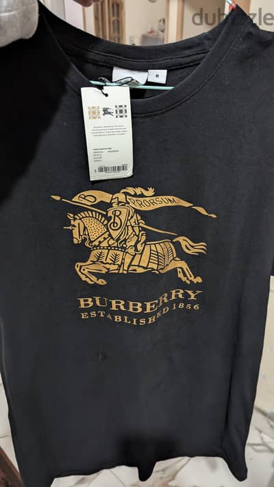 لعشاق  السلع الفاخرة  والجوده والتميز   Burberry orginal