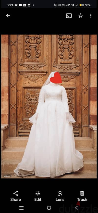 Wedding dress