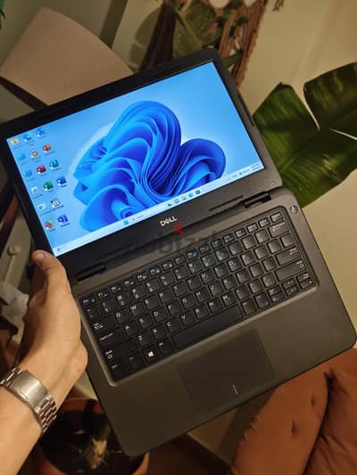 فرصة لابتوب Dell جيل سابع (( عرض و الكمية محدودة ))