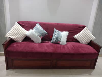 3 كنبات بسحاره وسرير